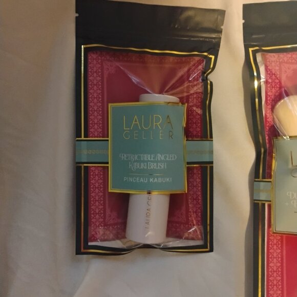 Laura Geller Holiday Daily Routine Makeup Kit Golden Medium NEW - Picture 3 of 13